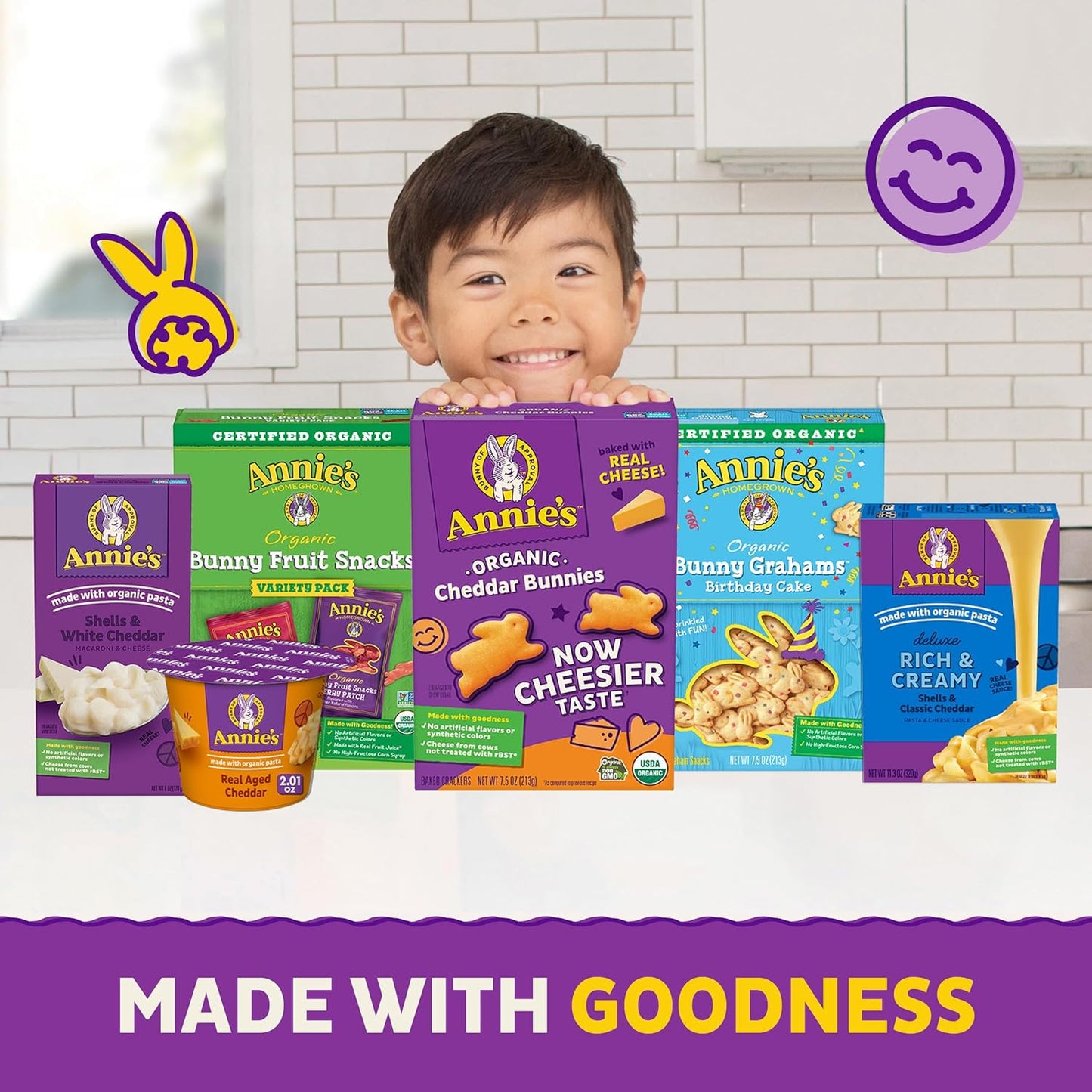 Annie's Organic Bunny Fruit Snacks – Halloween Goody Bag Gift for Classmates and Trick-or-Treaters, 22 Pouches