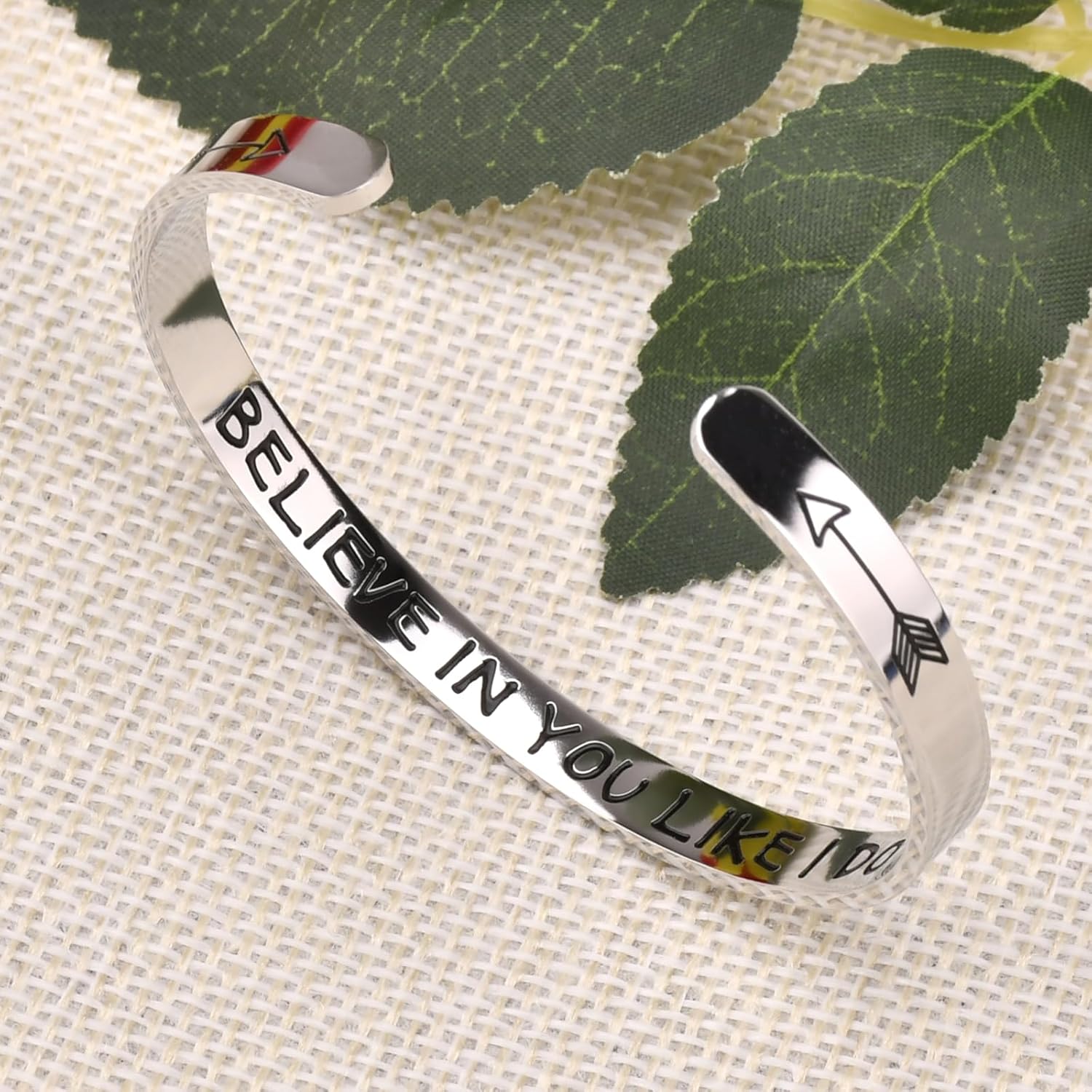 Teen_Girl_Gifts_Trendy_Stuff,_Stocking_Stuffers_for_Teens,_Gifts_for_Teen_Girls_Women_Her_Wife_Teenage_Best_Friend_Sister_Daughter_Mom,_Personalized_Gifts_Ideas_Bracelet_for_Christmas_Valentines_Day