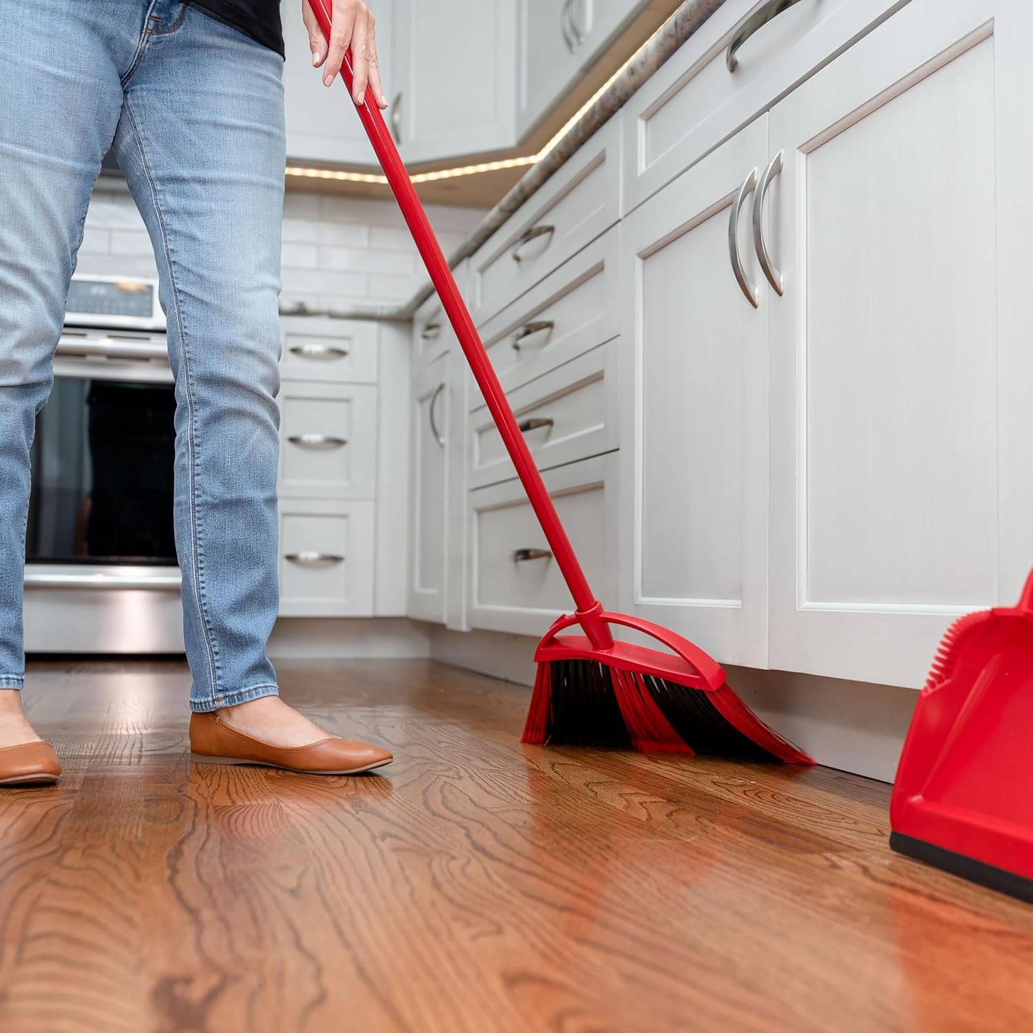 O-Cedar_PowerCorner_One_Sweep_Broom_with_Step-On_Dustpan_and_3-Piece_Handle,_Red,_Pack_of_1_Cleaning_Plastic_Traditional_Comfortable