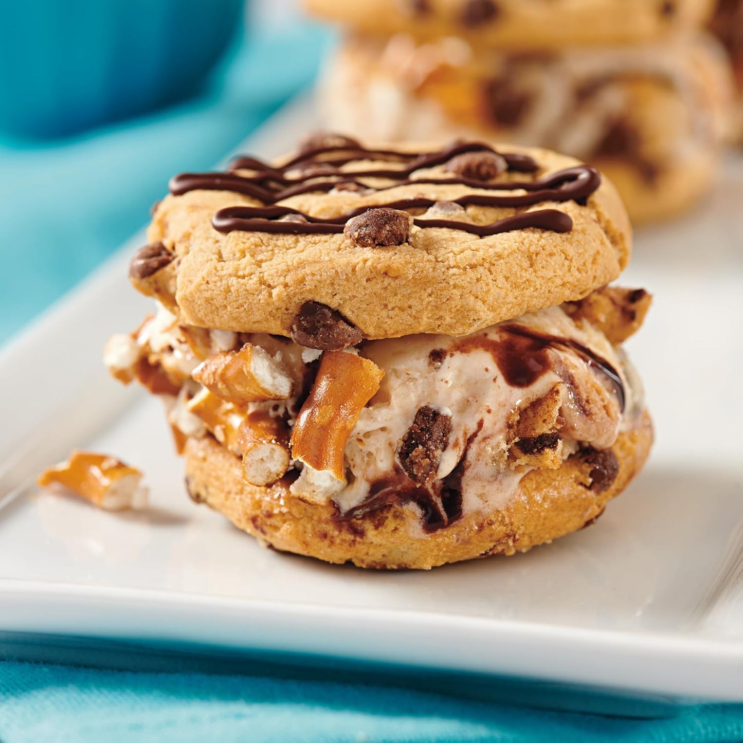 CHIPS_AHOY!_Chewy_Ice_Cream_Sandwich-Inspired_Chocolate_Chip_Cookies,_Limited_Edition,_9.9_oz
