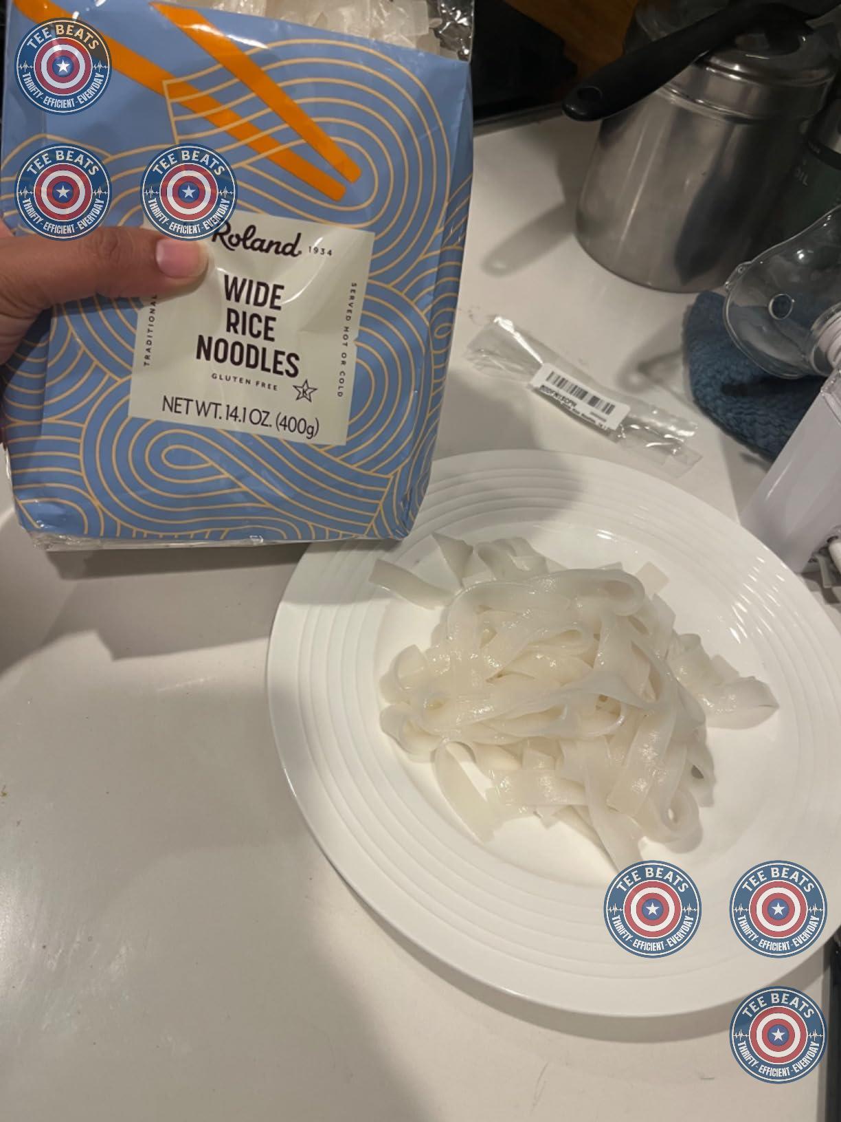 Roland_Foods_Wide_Rice_Noodles,_14.1_Ounce_Bag,_Pack_of_1