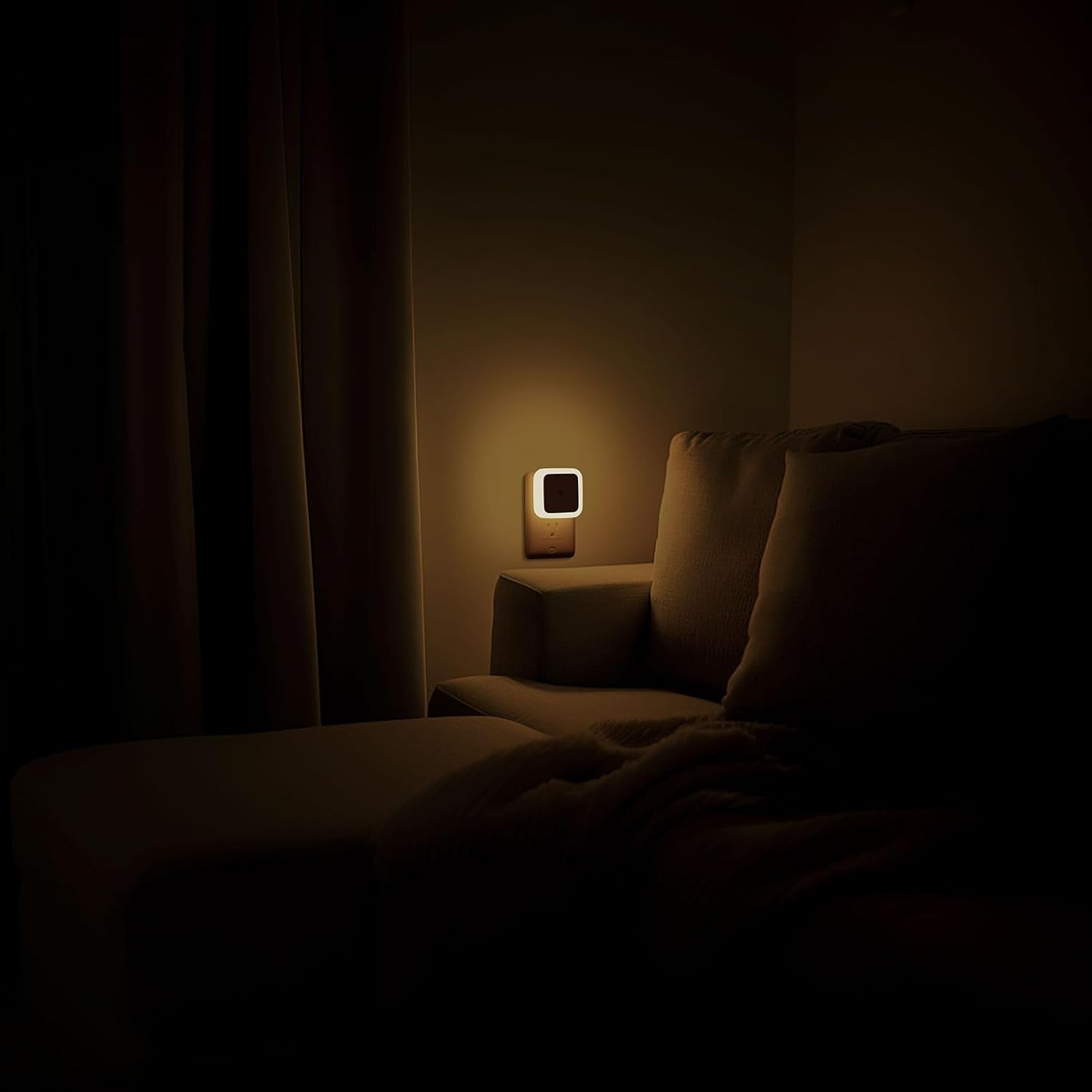Sujeet_Night_Light,_Night_Lights_Plug_into_Wall_4-Pack,_Nightlight_Plug_in_Night_Lights,_Dusk_to_Dawn_Night_Lamp_Led_Night_Light_for_Bedroom,_Bathroom,_Hallway