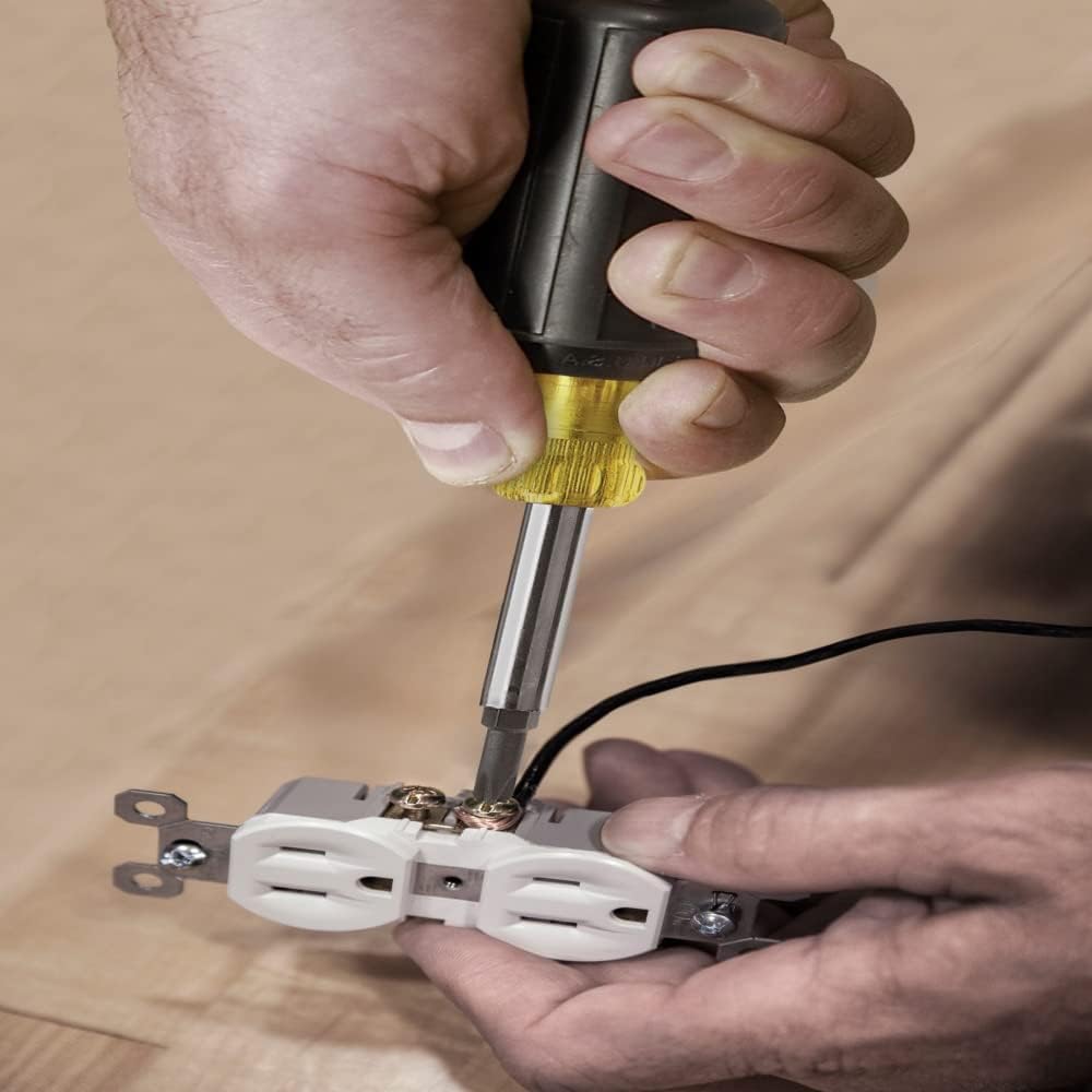 Klein_Tools_32500_11-in-1_Screwdriver/Nut_Driver_Set,_8_Bits_(Phillips,_Slotted,_Torx,_Square),_3_Nut_Driver_Sizes,_Cushion_Grip_Handle