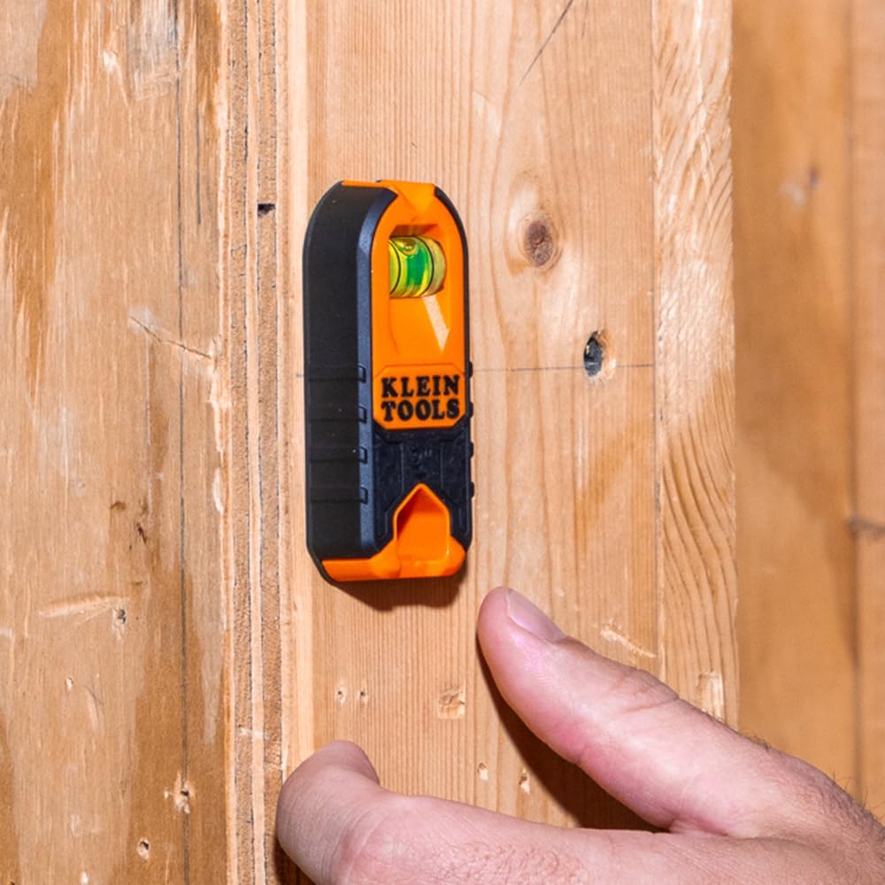 Klein_Tools_MSF100_Magnetic_Stud_Finder_and_Level,_Compact,_Wood_and_Metal_Detector_with_Bubble_Vial_for_Accurate_Markings,_Felt_Pad_Backing