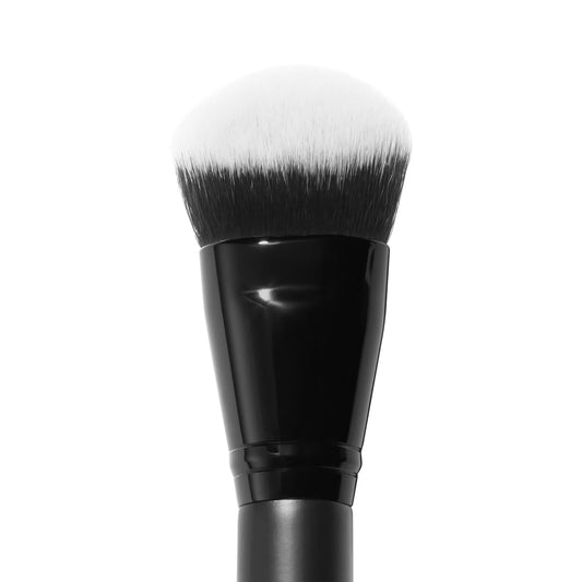 e.l.f._Smooth_Swipe_Foundation_Brush,_Face_Makeup_Brush_For_A_Natural-Looking_Finish,_For_Liquid_&_Cream_Formulas,_Vegan_&_Cruelty-Free