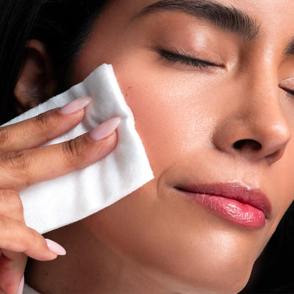 Clean_Skin_Club_Cloud_Pads,_Ultra-Soft_&_Thick_Face_Pads,_100%_Organic_Cotton_Dermatologist-Approved_Makeup_Remover_and_Toner_Applicator,_Sensitive-Skin_Safe,_60_Count_(Pack_of_1)