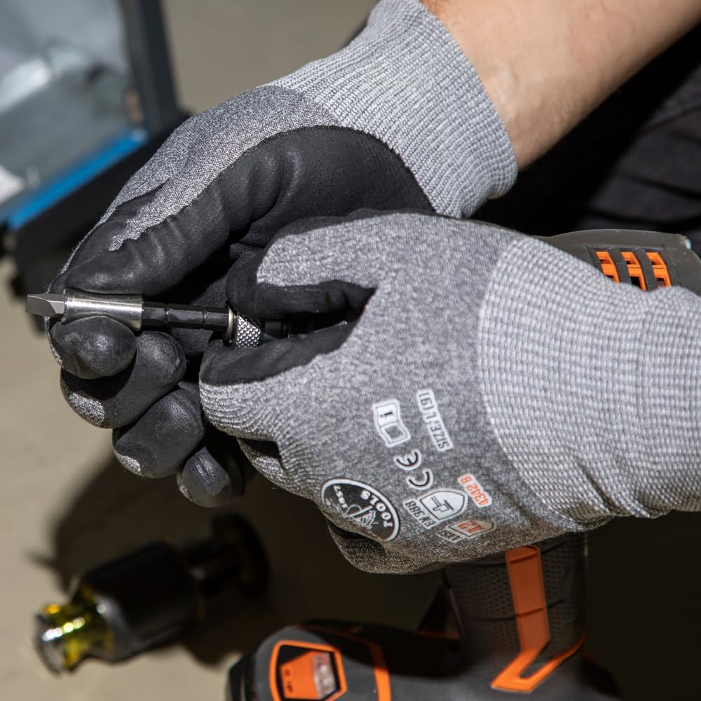 Klein_Tools_32308_Multi-bit_Stubby_Screwdriver,_Impact_Rated_8-in-1_Adjustable_Magnetic_Tool_with_Phillips,_Slotted,_Square_and_Nut_Driver