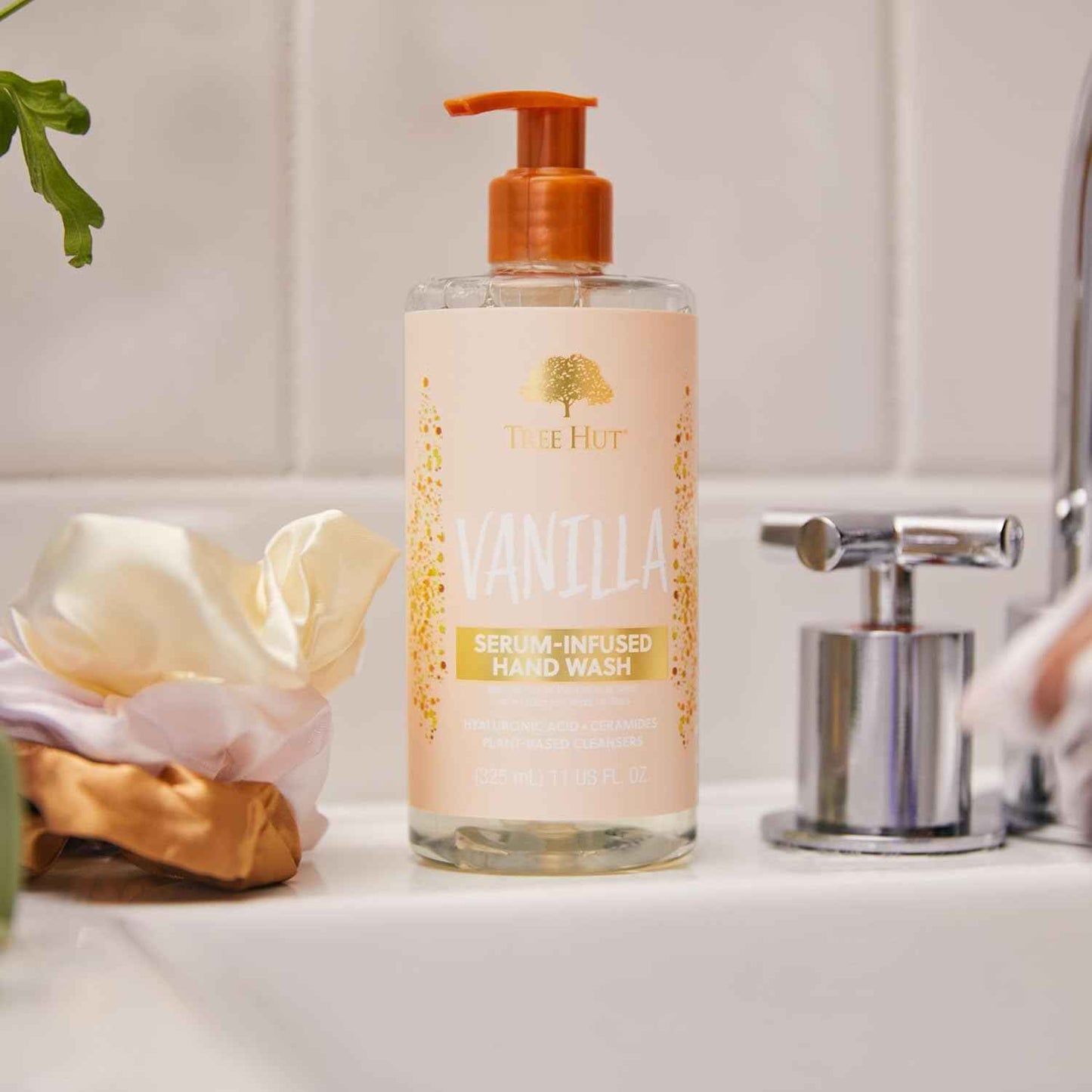 Tree Hut Serum Infused Hand Wash, Nourish & Hydrate Hands, Strengthening Skin Care, Long-Lasting Scent, Cleanse & Lock in Moisture, Cermamides, 11 fl oz