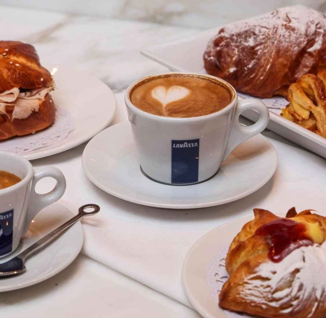 Lavazza Qualità Oro Ground Coffee, Medium Roast, 100% Arabica