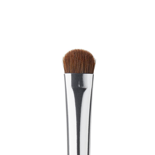e.l.f._Small_Eyeshadow_Brush,_Makeup_Brush_For_Eye_Contouring_&_Blending,_Curved_Design,_Made_With_Synthetic_Bristles,_Vegan_&_Cruelty-Free