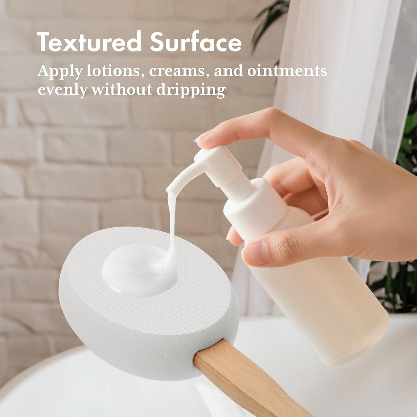 AmazerBath_Lotion_Applicator_for_Back,_Feet,_4_Replacement_Pads_with_17"_Curved_Handle,_Back_Sunscreen_Applicator_for_Kids,_Elderly,_Women,_Apply_Skin_Cream_Medicine_Moisturizer_Tanner,_White