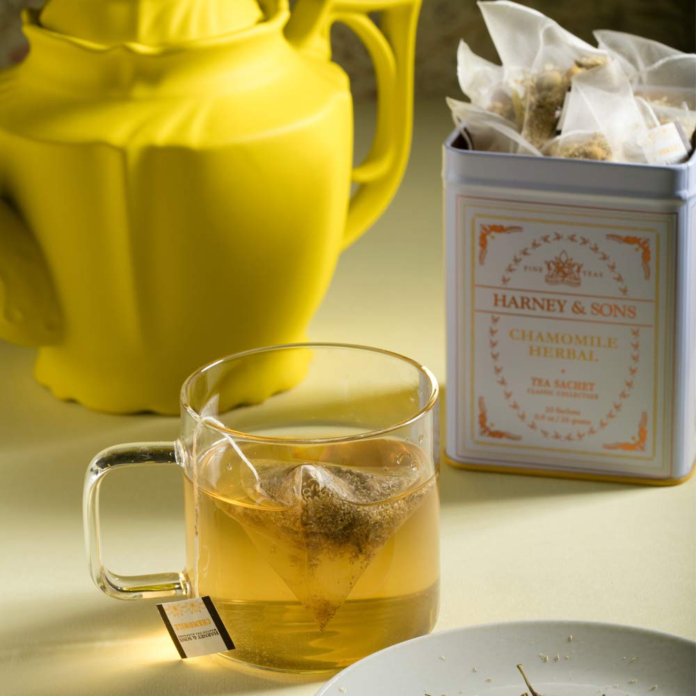 Harney_&_Sons_Chamomile_Herbal_Tea,_Classic_Tin,_20_Sachets,_white
