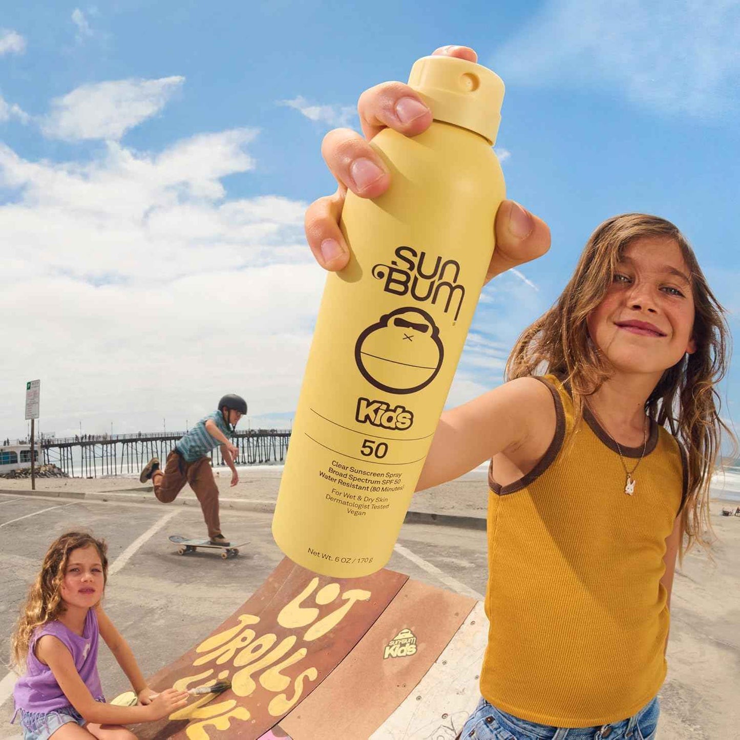 Sun Bum Kids SPF 50 Sunscreen Clear Body Spray - Broad Spectrum Water-Resistant with Vitamin E - Wet or Dry Skin Application - Hawaii 104 Act Compliant (Without Octinoxate & Oxybenzone) - 6 oz