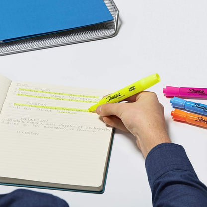 Sharpie_Accent_Tank-Style_Highlighters,_6_Colored_Highlighters_(25876PP)