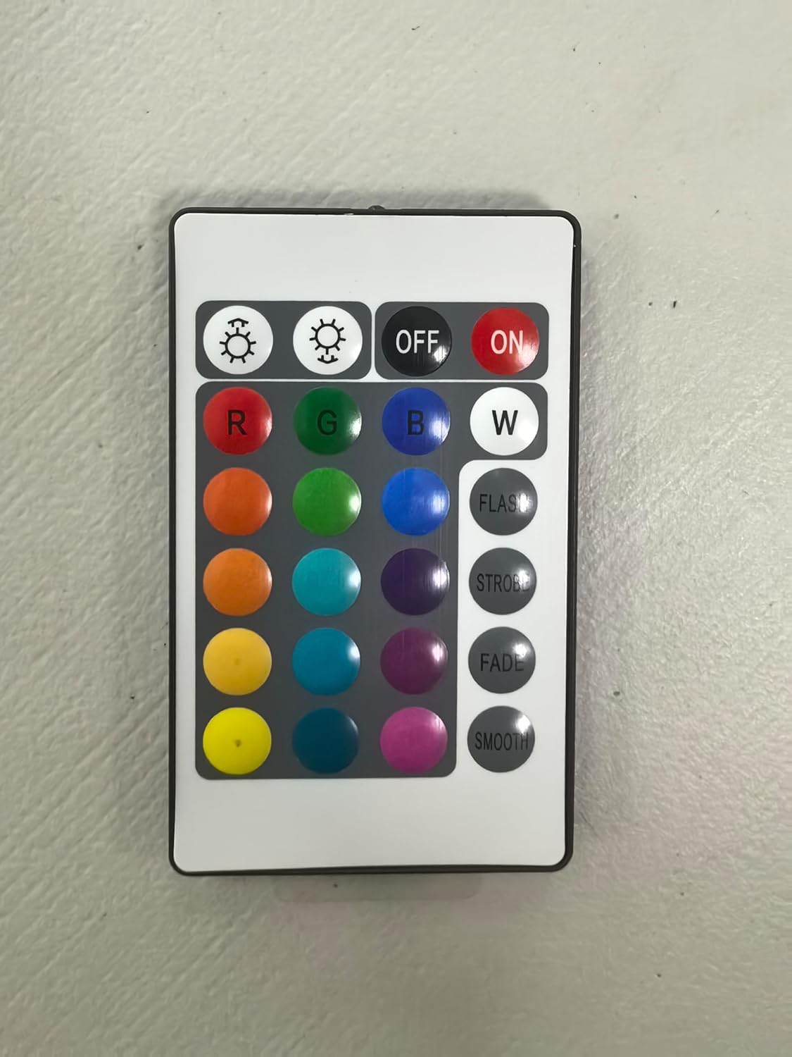 LED_Strip_Lights_Battery_Powered,_24_Keys_Remote_Control_Light_Strip_for_Parties,_DIY_Indoor_Decoration,_6.56ft/2m