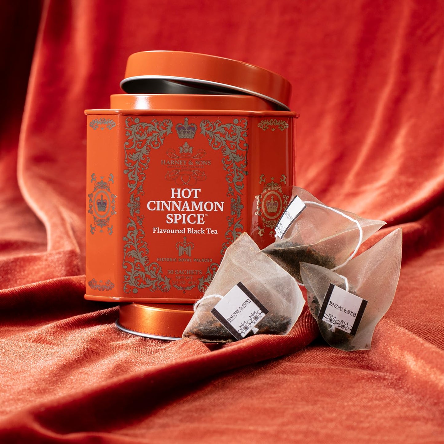 Harney_&_Sons_Hot_Cinnamon_Spice_Tea_Tin_-_Black_Tea_with_Orange_&_Sweet_Clove_-_2.67_Ounces,_30_Sachets