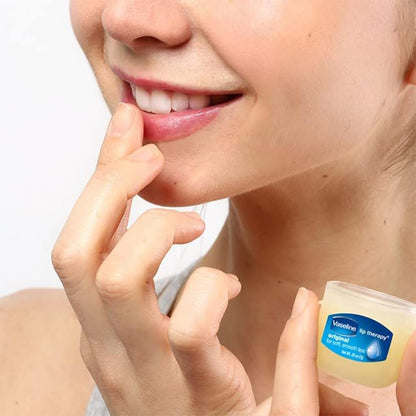 Vaseline_Original_Healing_Jelly,_Skin_Protectant_with_100%_White_Petrolatum_+_Lip_Therapy_for_Soft,_Smooth_Lips