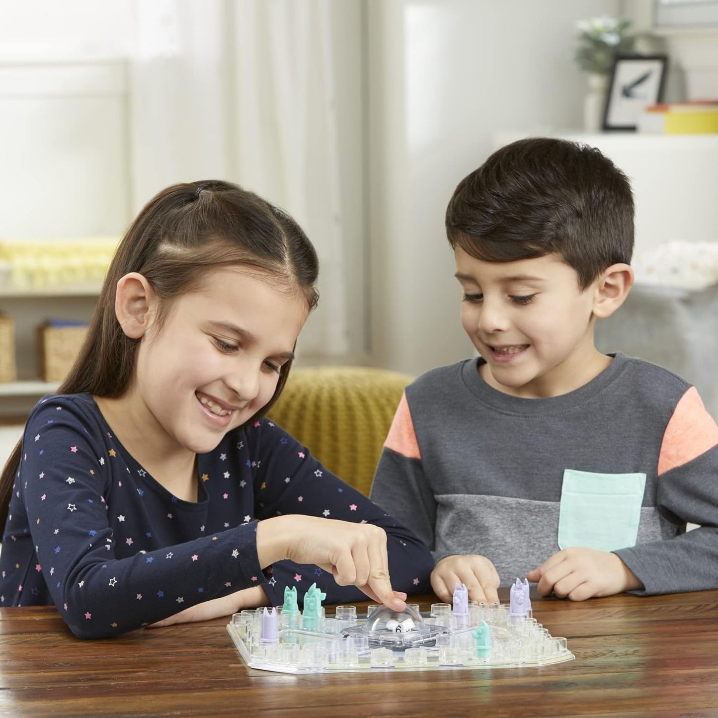 Hasbro_Gaming_Trouble:_Bluey_Edition_Board_Game_for_Kids,_2-4_Players,_Race_Bluey,_Bingo,_Bandit,_or_Chilli_to_The_Finish,_Ages_5_and_Up_(Amazon_Exclusive)