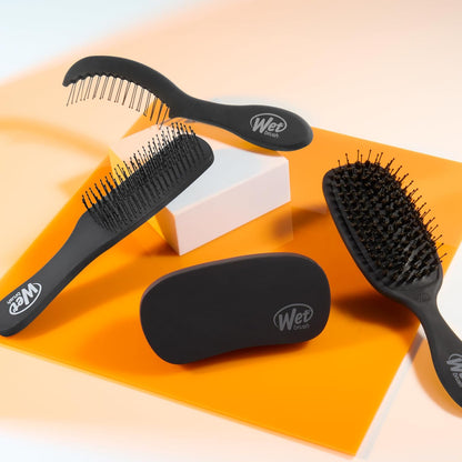Wet_Brush_Shine_Enhancer_Hair_Brush_with_IntelliFlex_Bristles,_Short_Hair_&_Palm_Beard_Detangler_for_Men,_Detangling_Boar_Bristles,_Soft_&_Shiny_Strands,_For_Easy_Styling,_Black