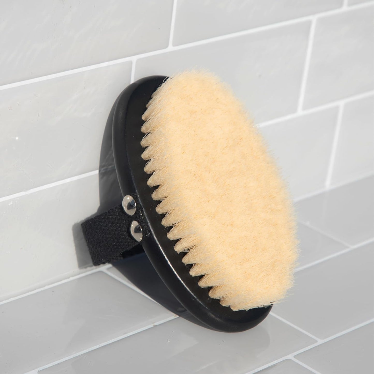 Kitsch_Dry_Brushing_Body_Brush_for_Lymphatic_Drainage-_Soft_Bristles_Shower_Brush_-_Dry_Brush_to_Remove_Dry_Skin_and_Improves_Blood_Circulation,_Body_Scrubber_for_Glowing_Skin,_Sauna_Accessories
