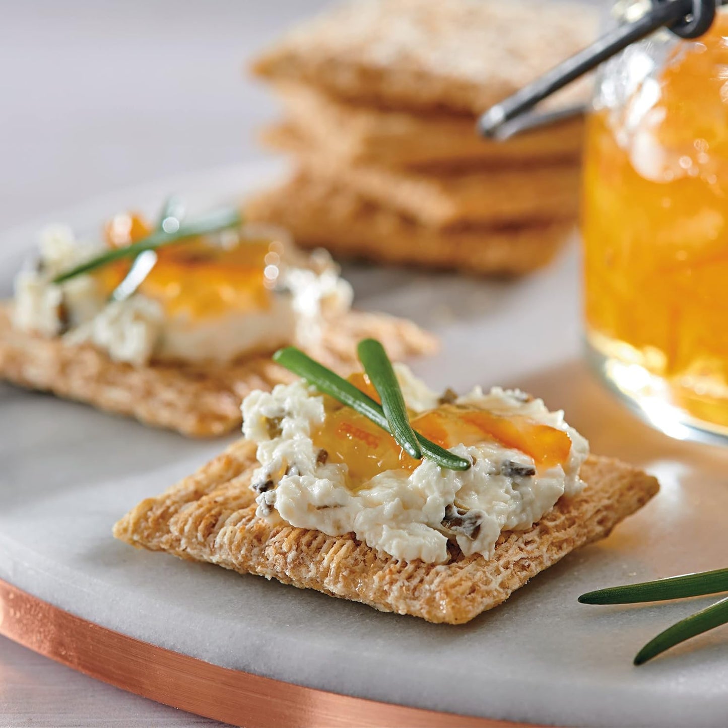 Triscuit_Original_Whole_Grain_Wheat_Crackers,_Vegan_Crackers,_Healthy_Snacks,_Lunch_Snacks,_8.5_oz