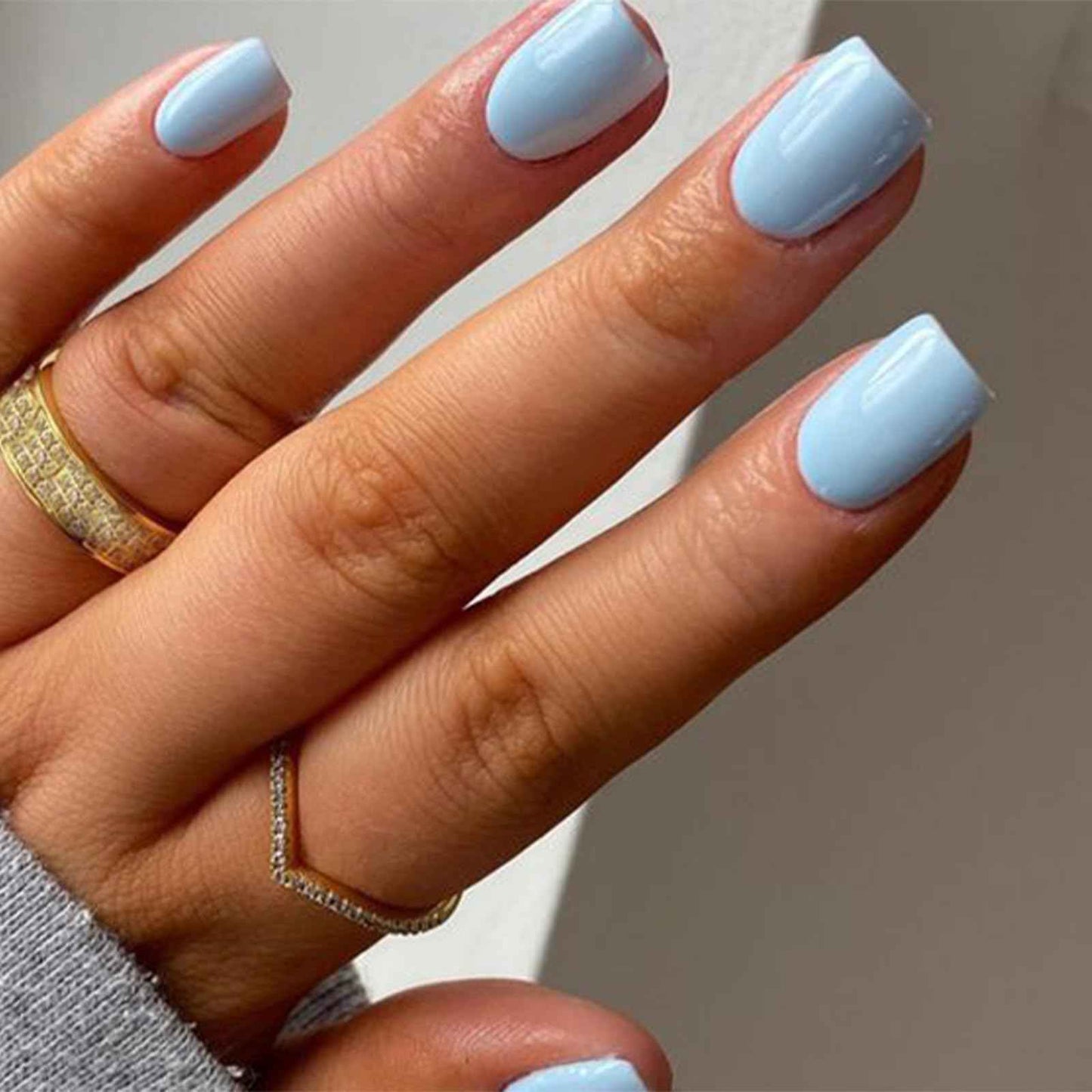 Modelones White Press on Nails, Short Square Fake Nails, Reusable Nail Kit with Nail Glue Adhesive Tabs Mini Nail File, Summer Nails Press Ons 32Pcs 16 Sizes, Women Girl Gift