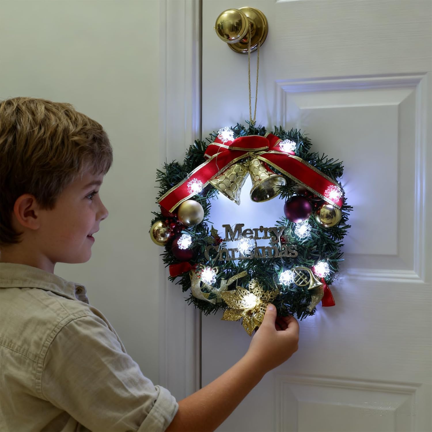 2_Pack_Battery_Operated_Snowflake_Christmas_Lights_Decorations,7FT_Silver_Wire_20_LED_Snowflake_String_Lights_for_Indoor_Holiday_Wedding_Party_Christmas_Tree_Garland_Decor(Cold_White)