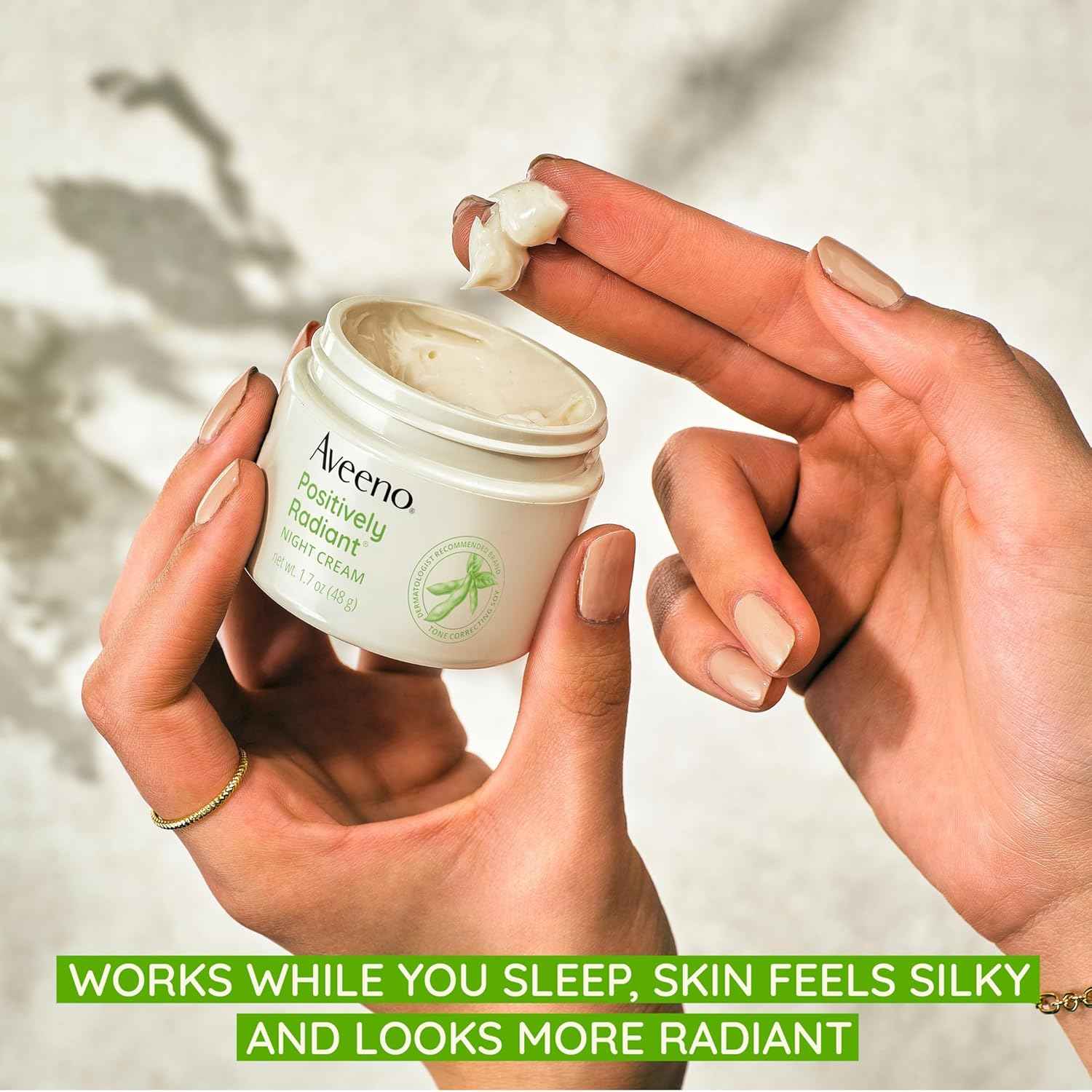 Aveeno Positively Radiant Face & Neck Night Cream with Tone Correcting Soy & Niacinamide, Night Cream Targets Dull Skin & Evens Skin Tone & Texture, Hypoallergenic, 1.7 oz