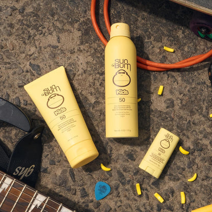 Sun_Bum_Kids_SPF_50_Sunscreen_Clear_Body_Spray_-_Broad_Spectrum_Water-Resistant_with_Vitamin_E_-_Wet_or_Dry_Skin_Application_-_Hawaii_104_Act_Compliant_(Without_Octinoxate_&_Oxybenzone)_-_6_oz