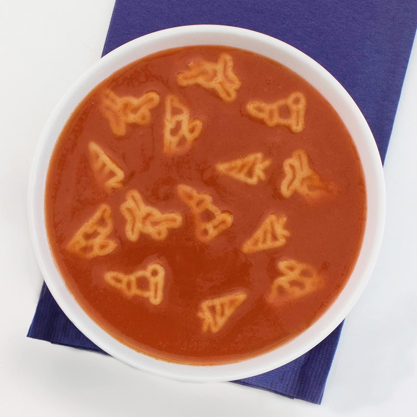 Annie’s_Creamy_Tomato_and_Bunny_Pasta_Canned_Soup,_Ready_To_Serve,_14.3_oz