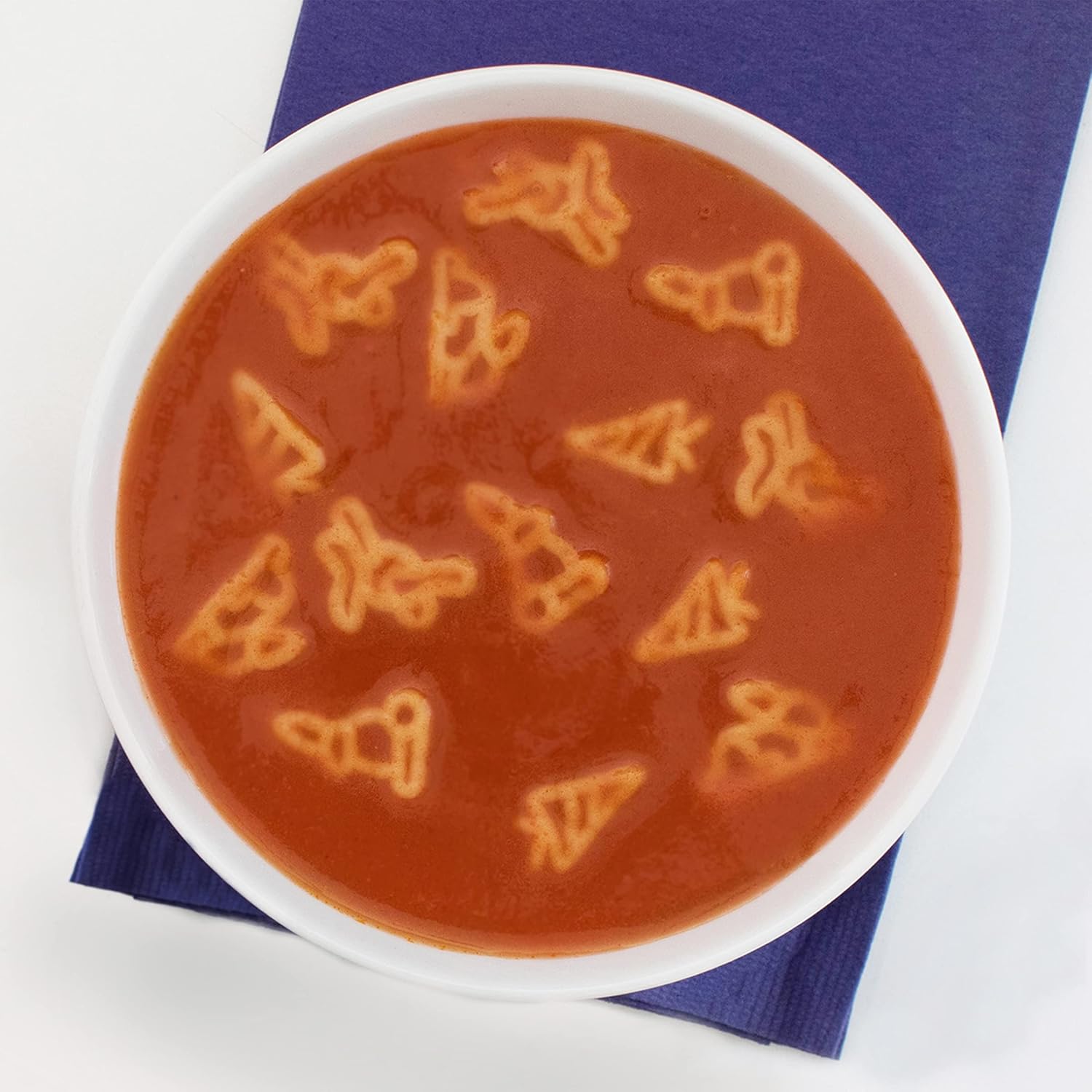 Annie’s_Creamy_Tomato_and_Bunny_Pasta_Canned_Soup,_Ready_To_Serve,_14.3_oz