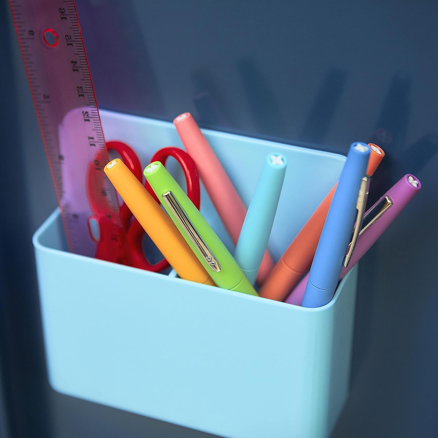 Paper_Mate_Flair_Felt_Tip_Pens,_Medium_Point_(0.7mm),_Blue,_12_Count_-_Teacher_Supplies,_Arts_&_Crafts,_Back_to_School