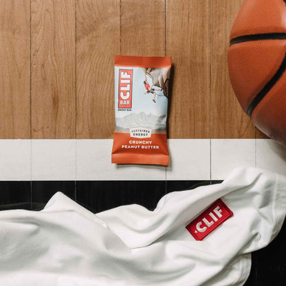 CLIF BAR - Energy Protein Bars - Crunchy Peanut Butter - Made with Organic Oats - Energy Bars - Non-GMO - (5 Pack)