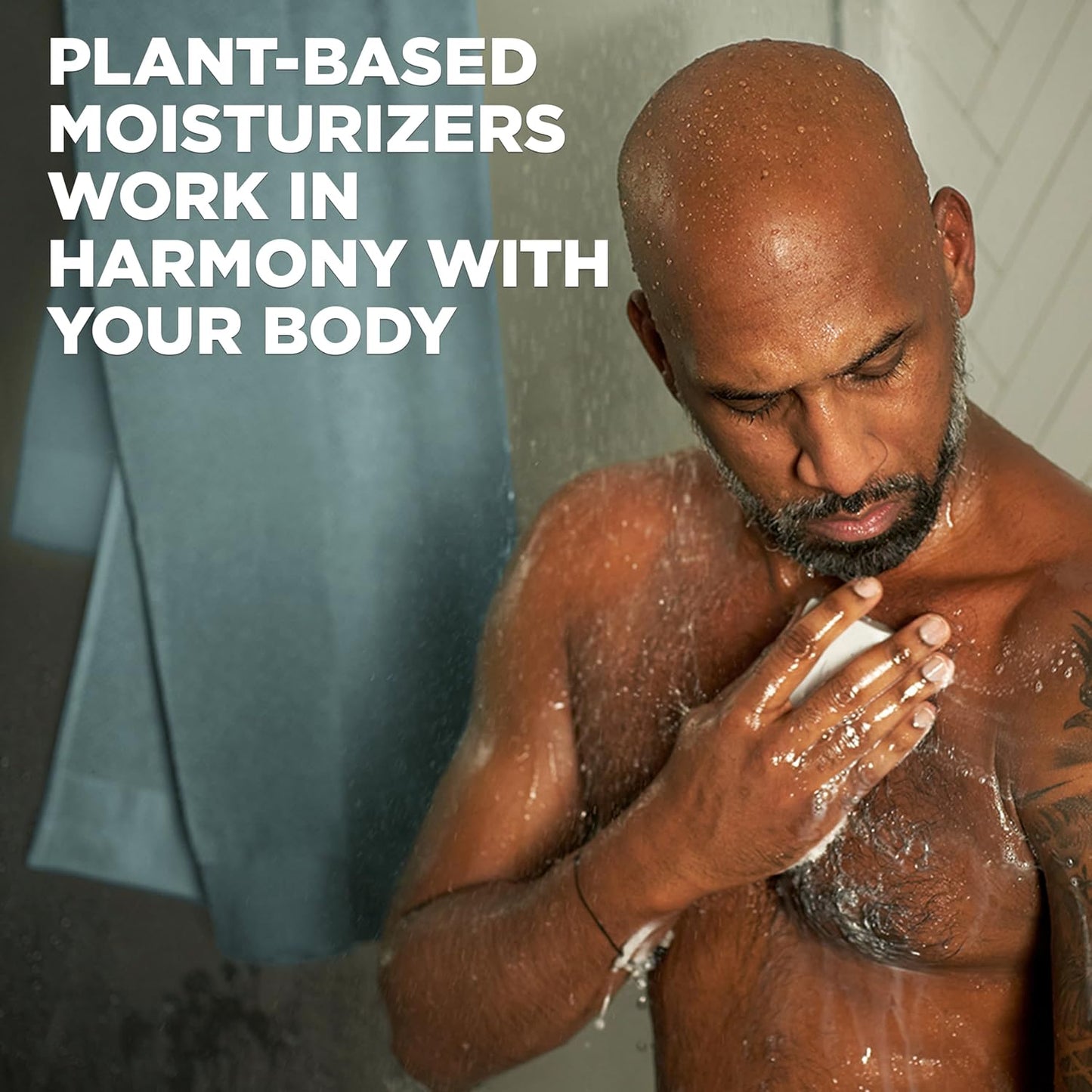 Dove_Men+Care_Cleansing_Bar_Soap_Sandalwood_+_Cardamom_Oil_4_Bars_to_Rebuild_Skin_in_the_Shower,_a_4in1_Hair,_Body,_Face_&_Shaving_Bar_with_Plant-Based_Cleanser_and_Natural_Oils_5_oz