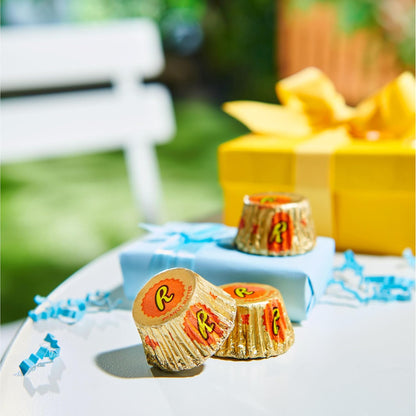 REESE'S_Miniatures_Milk_Chocolate_Peanut_Butter_Cups,_Candy_Packs,_0.31_oz_(105_Pieces)
