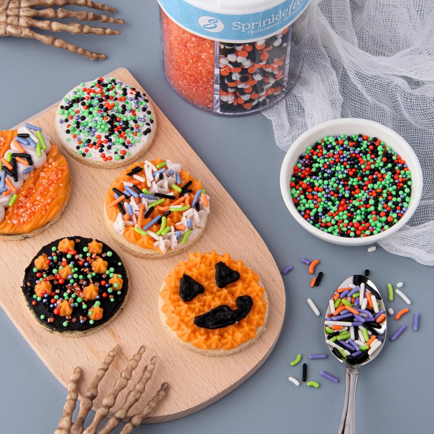 Sweets_Indeed_Halloween_6-Cell_Sprinkle_Jar_–_6_Variety_Sprinkle_Compartments_|_Edible_Cake_Decorations_for_Cupcakes,_Cookies,_Cakes_&_Desserts_|_6.45_oz