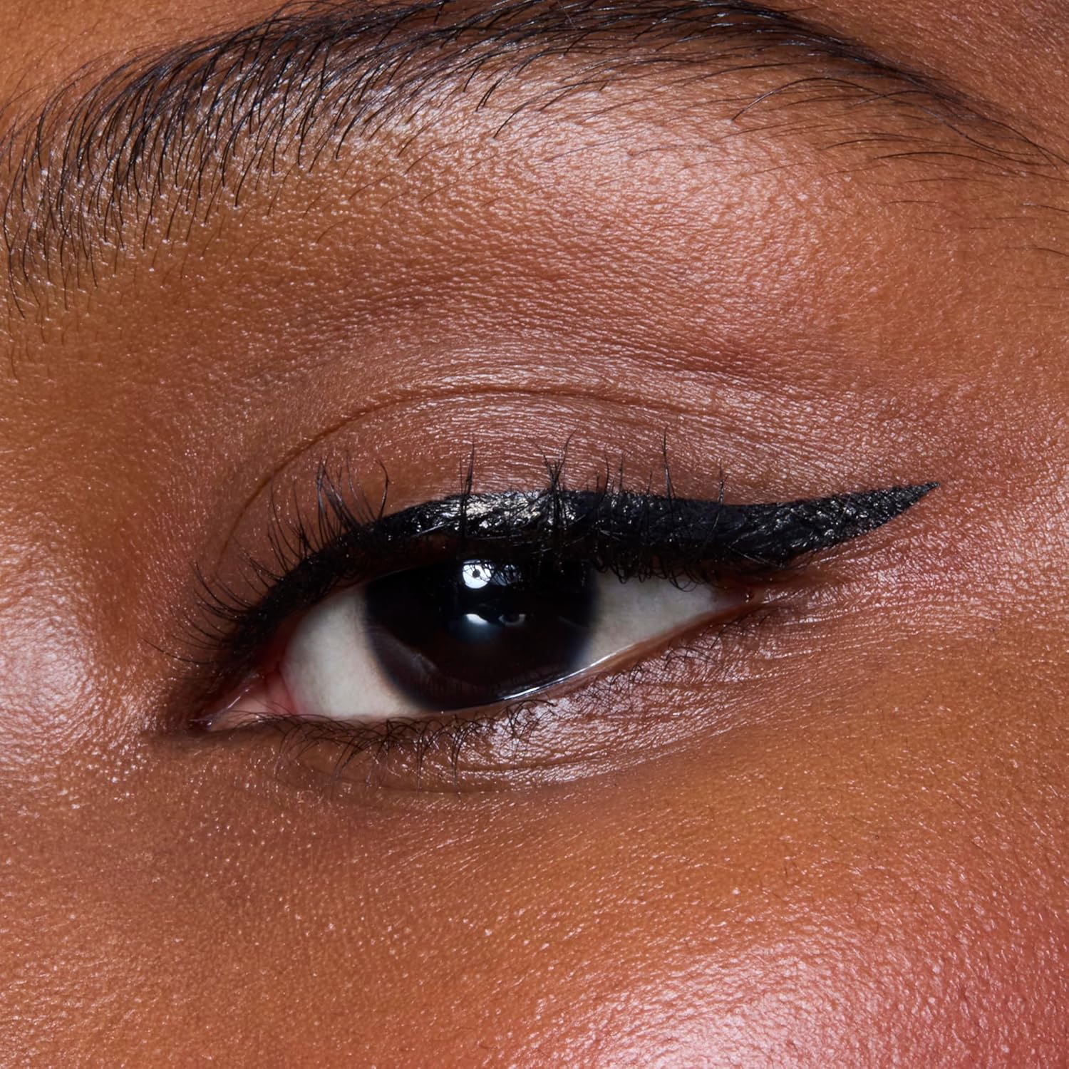 e.l.f._H2O_Proof_Eyeliner_Pen,_Felt_Tip,_Waterproof,_Long-Lasting,_High-Pigmented_Liner_For_Bold_Looks,_Vegan_&_Cruelty-Free,_Jet_Black._0.02_Fl_Oz