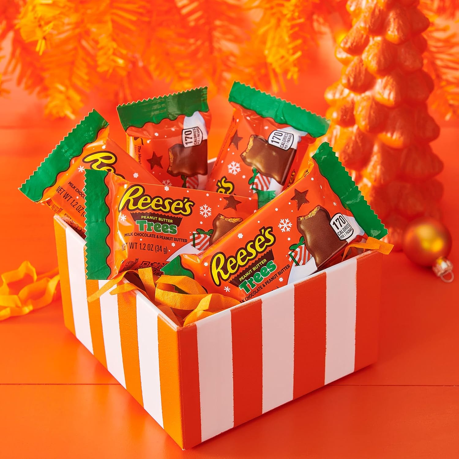 REESE'S_Milk_Chocolate_Peanut_Butter_Trees,_Christmas_Candy_Packs,_1.2_oz_(6_Count)