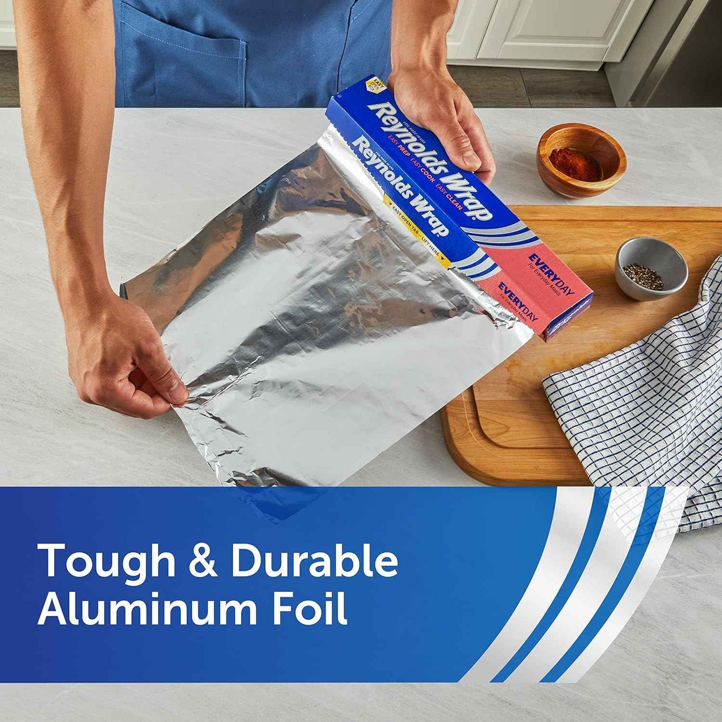 Reynolds Wrap Everyday Strength Aluminum Foil Roll, Freezer Safe and Grill Safe, Great for Foil Packets and Home Cooking