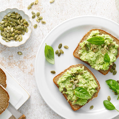 Yupik_Raw_Pumpkin_Seeds,_No_Shell,_1_lb_(16_oz),_GMO-Free,_Gluten-Free,_Kosher,_Shelled_Pepitas,_Salt-Free,_Oil-Free,_Plant-Based_Protein,_Source_of_Fiber,_Healthy_Snacks,_Ideal_for_Baking_&_Topping