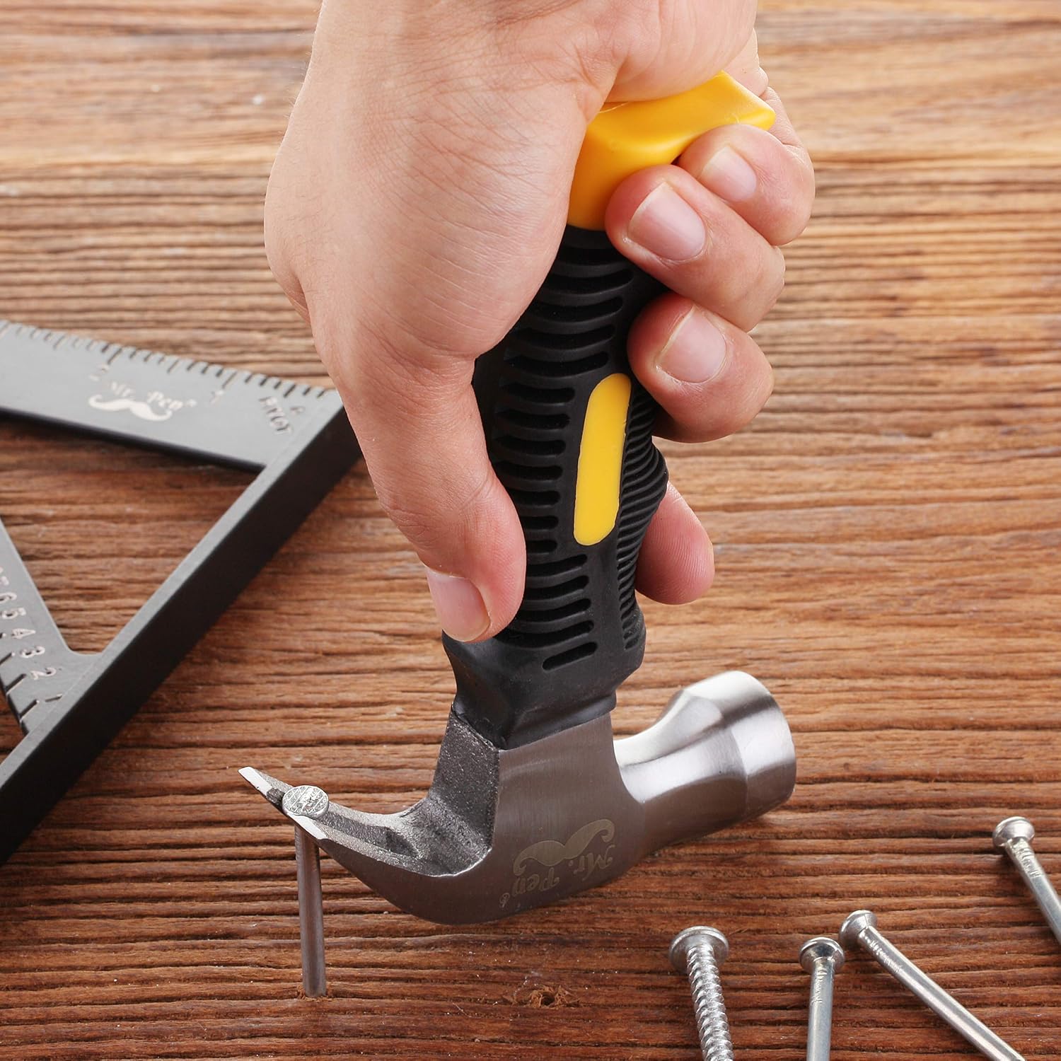 Mr._Pen-_8oz_Small_Magnetic_Claw_Nail_Hammer_for_Women