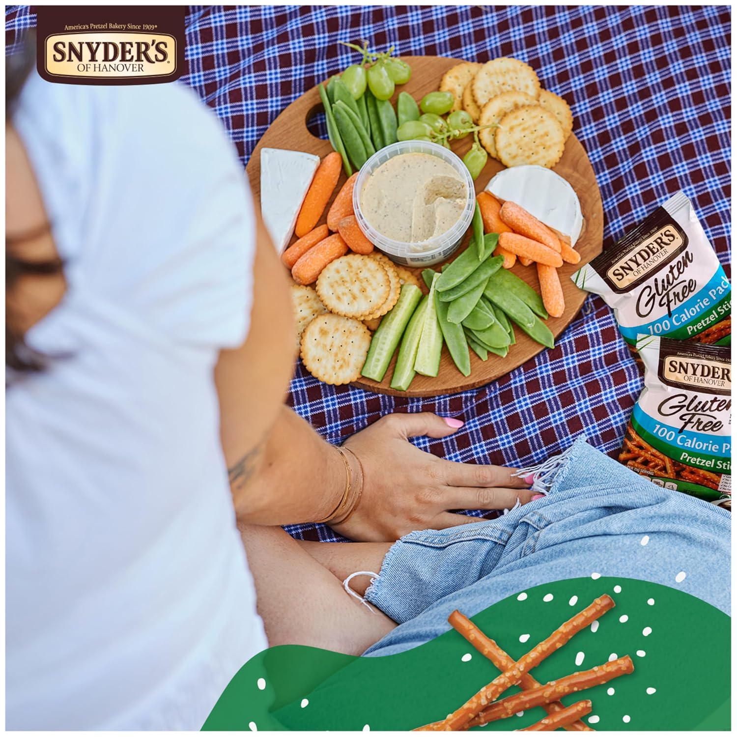 Snyder's_of_Hanover_Gluten_Free_Pretzel_Sticks,_100_Calorie_Individual_Packs,_24_Ct