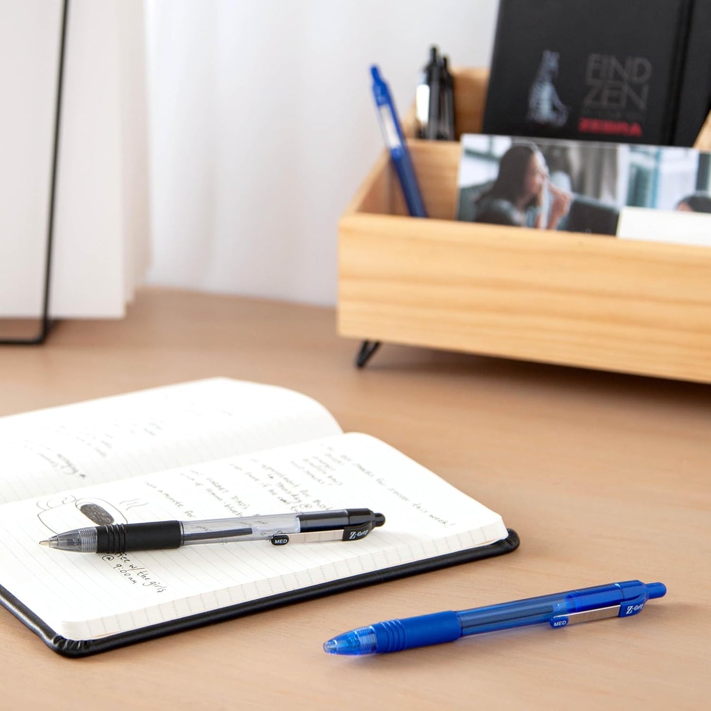 Zebra_Pen_Z-Grip_Retractable_Ballpoint_Pen,_Medium_Point,_Various_Colors