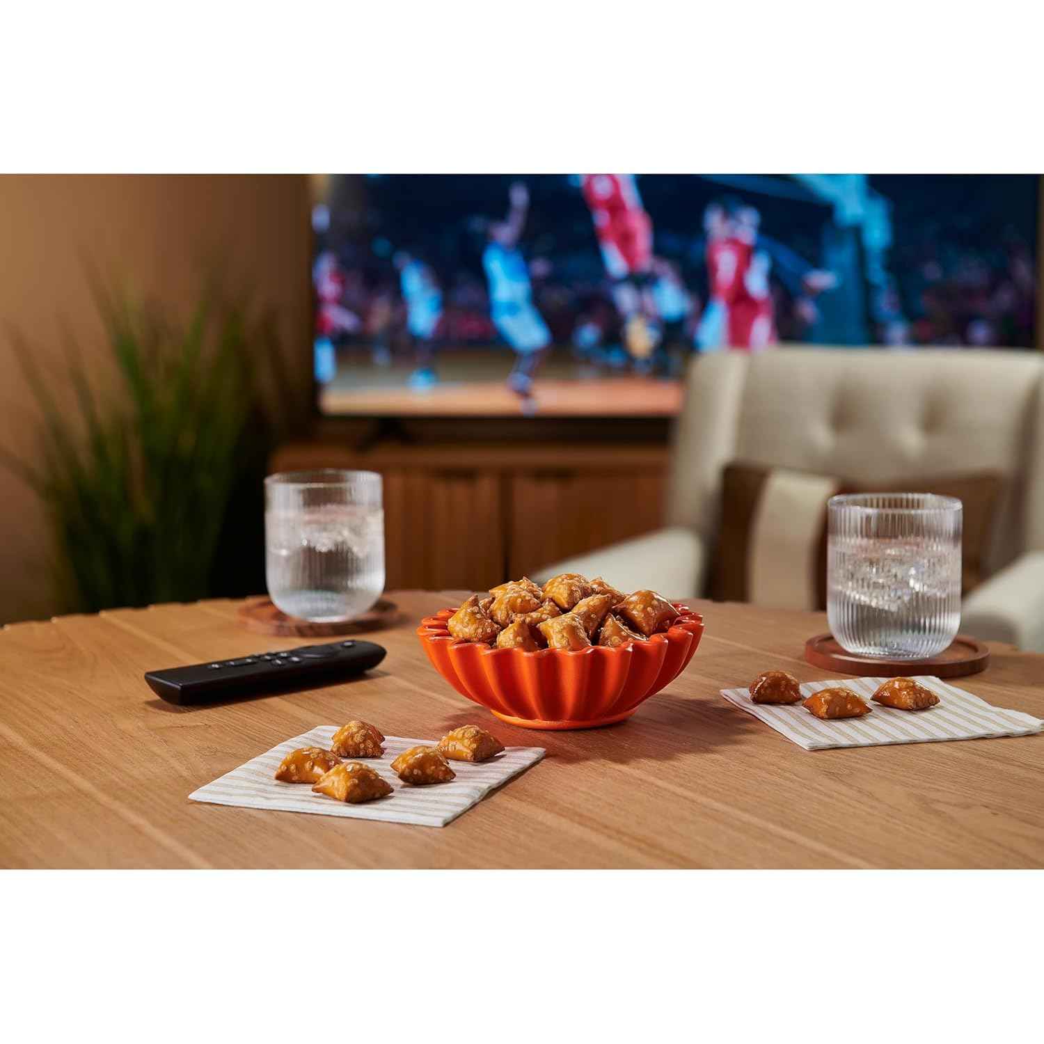 Reese's Peanut Butter Strawberry Pretzel Nuggets in Resealable Jar – Work-from-Home Snack for Home Office Desks and Break Rooms