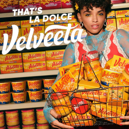Velveeta Original Cheese Sauce Pouches – Portable Cheese Sauce Packets for Outdoor Dining, Patio Parties, and Casual Gatherings