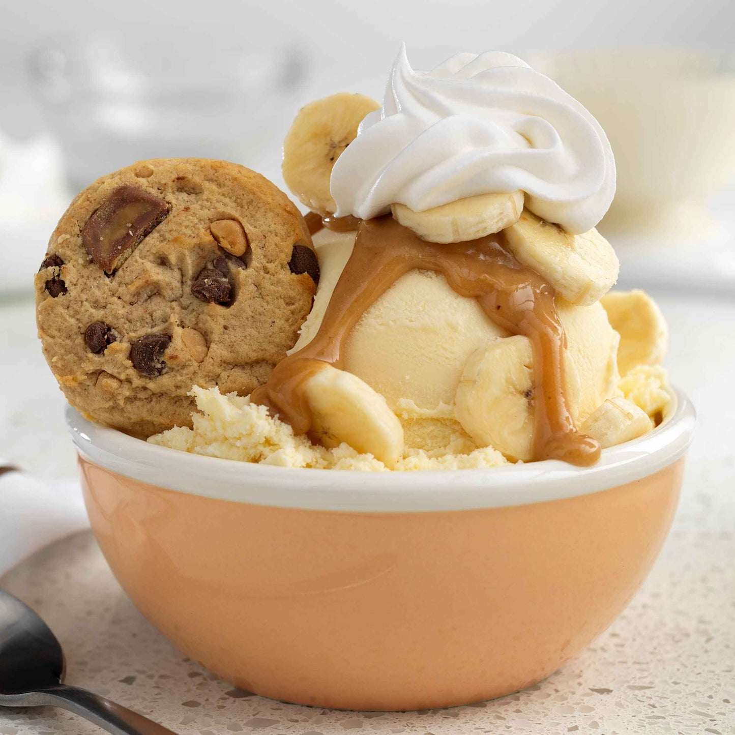 CHIPS AHOY! Reese's Peanut Butter Cup Cookies, Shareable Resealable Pouch for Long Study Sessions and Focus Breaks