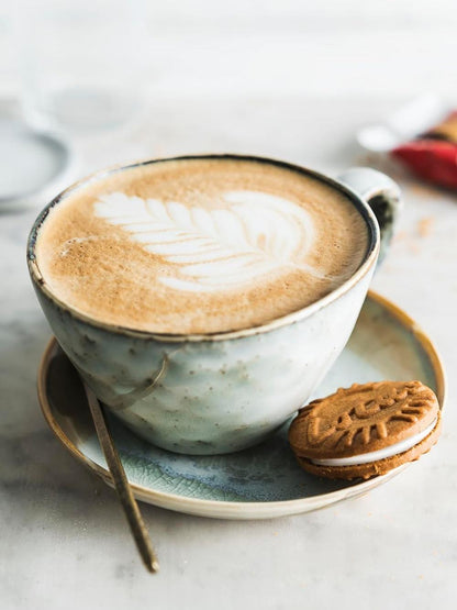 Lotus_Biscoff_Sandwich_Cookies,_Vanilla,_22_Cookies_per_pack,_7.76_Ounce