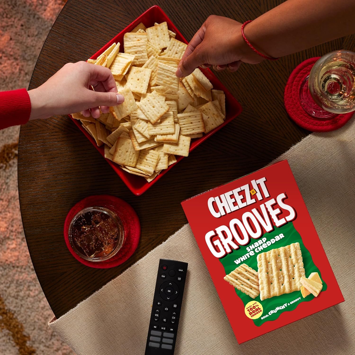 Cheez-It Grooves Crunchy Cheese Crackers – Fun Snack Care Package for College Students, Office Secret Santa, and Housewarming, 3.25oz 6-Pack
