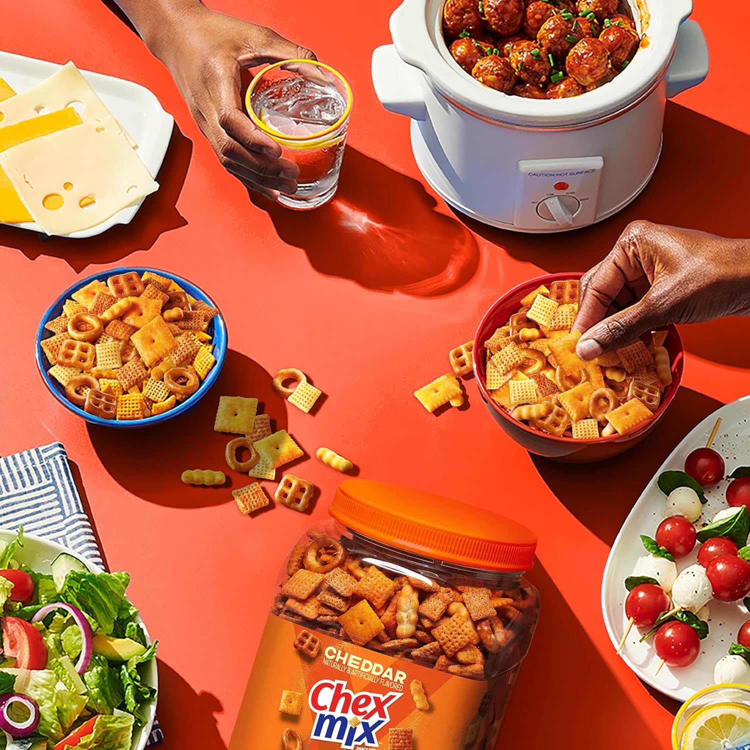 Chex Mix Cheddar Snack Mix Tub – Practical Hostess Gift for Party Hosts and Holiday Hosting, 20 oz Resealable