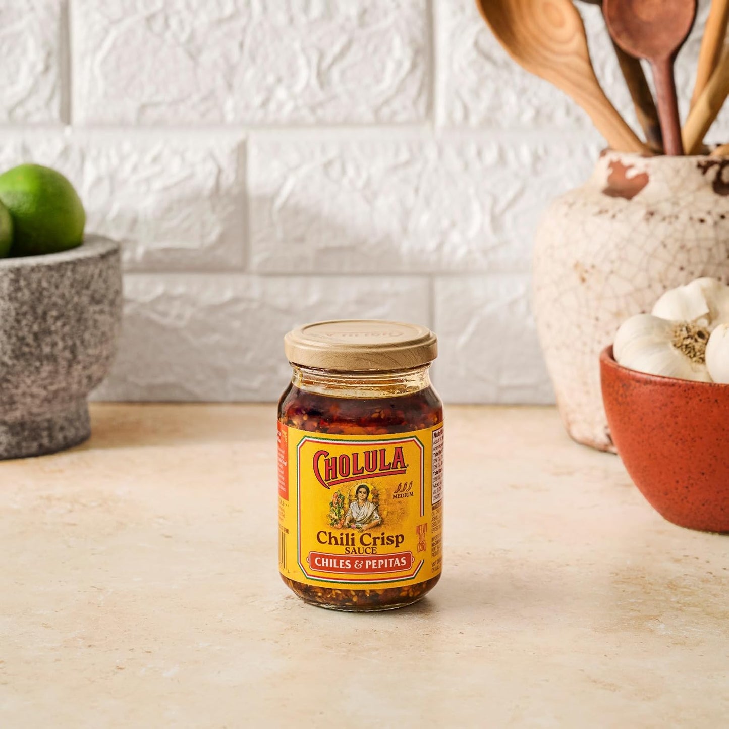 Cholula Crunchy Chili Crisp Sauce – Weeknight Dinner Shortcut for Busy Apartment Kitchens, 8 oz